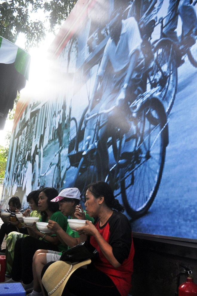 ẩm-thực-hàng-rong-quận-1-tây-ninh24h (9).jpg