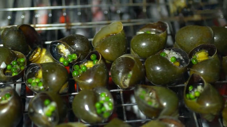 Giòn thơm ốc nướng tiêu xanh