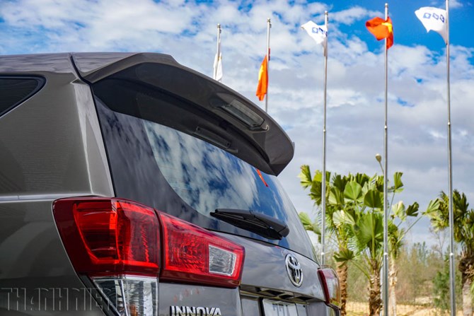 innova-2017-toyota-sai-gon (17).jpg