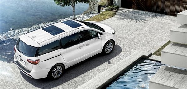 Kia-Sedona-bung-no-voi-doanh-so-hon-2000-xe-ban-ra-tayninh24h (1).jpg